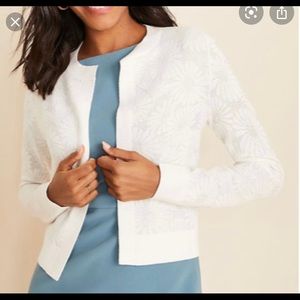 White Floral Print Open Cardigan Size MP